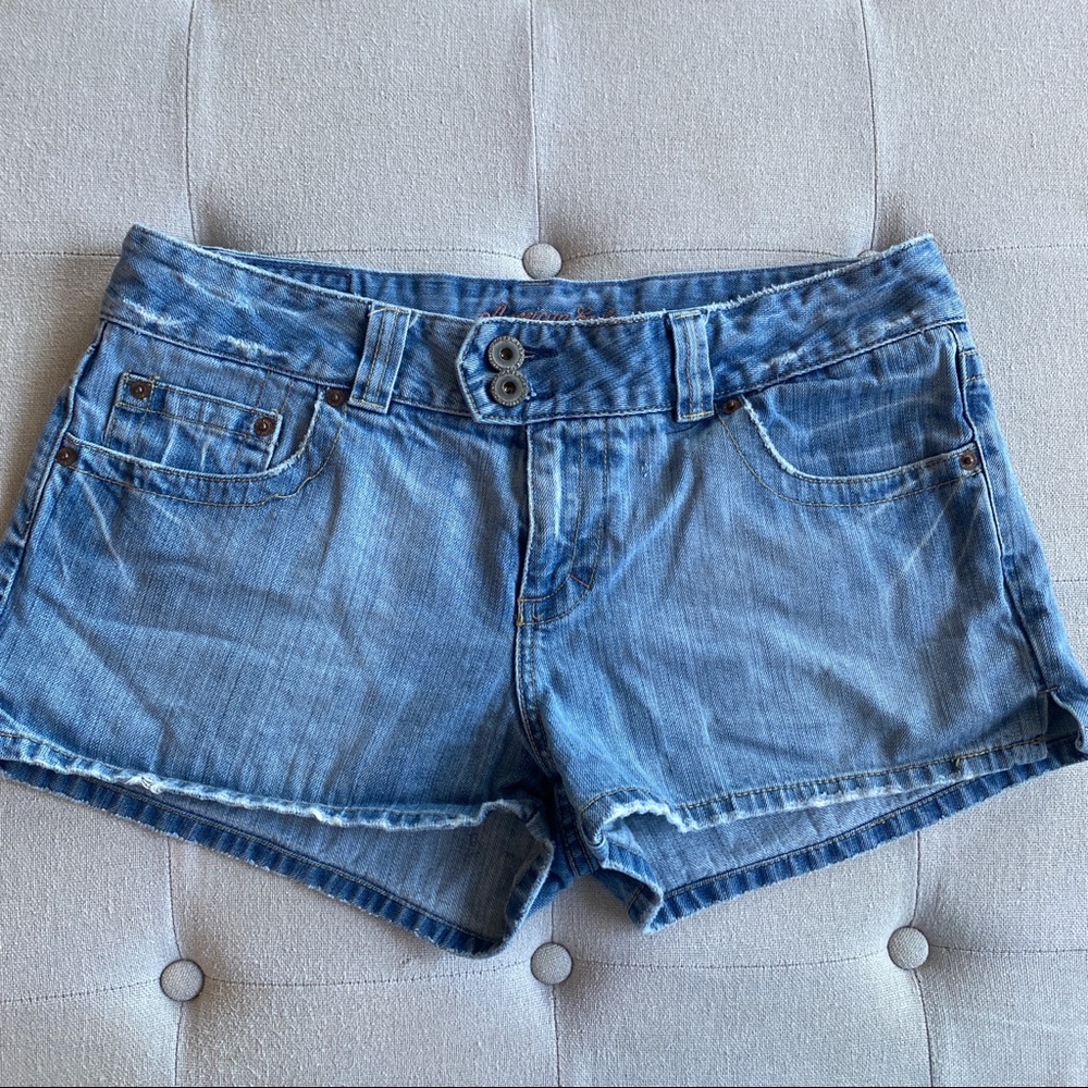 American Eagle Light Wash Shorts 12